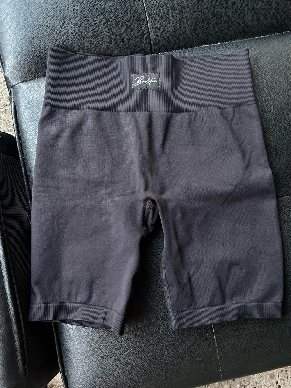 Bo+Tee Seamless High-Rise Black Athletic Bike Shorts